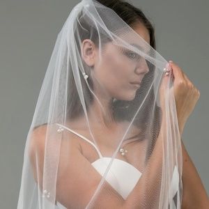 Scattered Pearl Wedding Veil, Floor Length